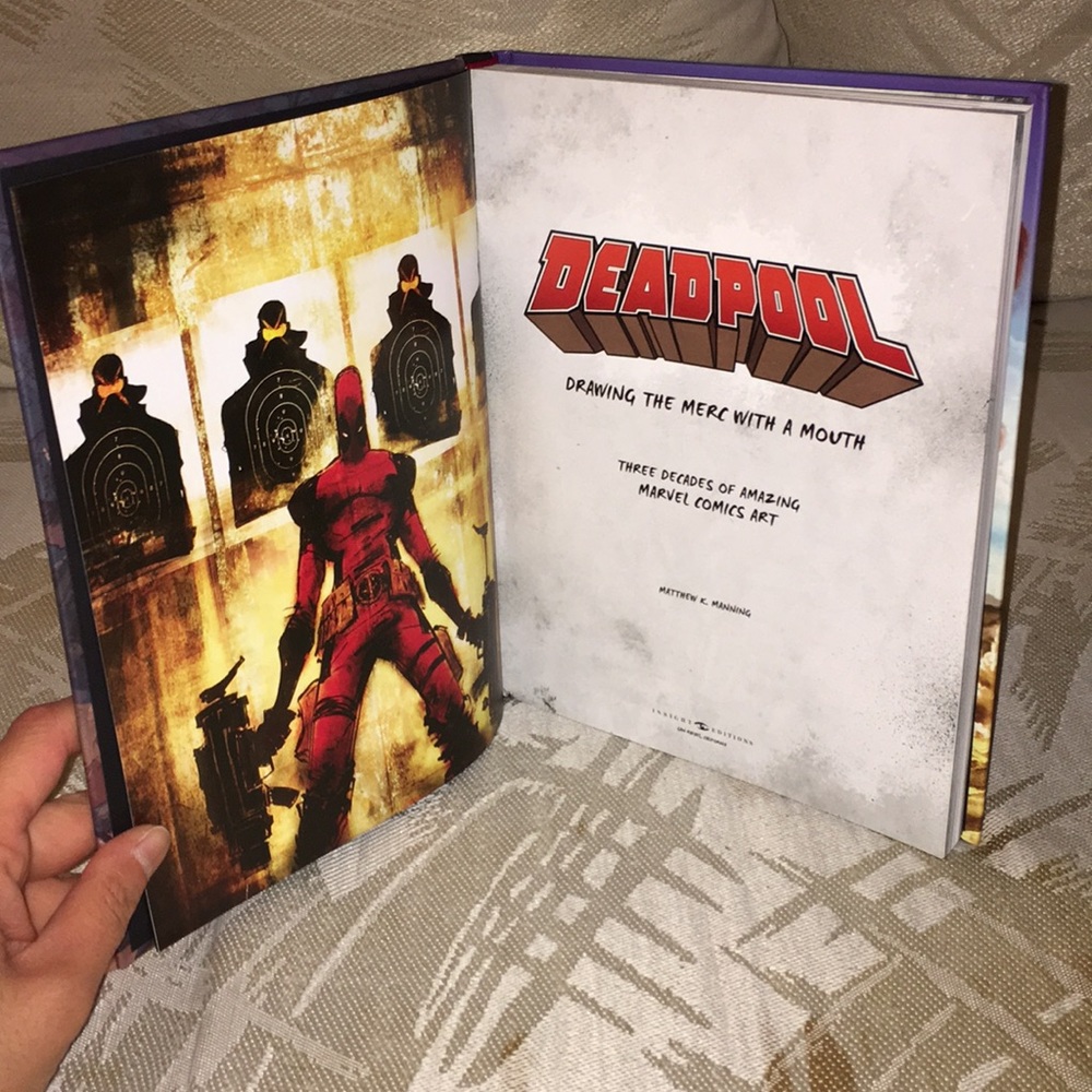 Deadpool Book - Picture 3 of 3